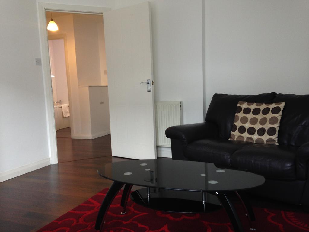 Aberdeen Serviced Apartments - Bloomfield Екстер'єр фото