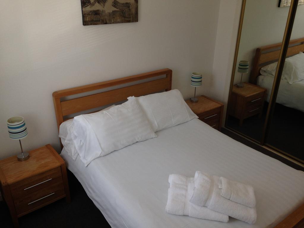 Aberdeen Serviced Apartments - Bloomfield Екстер'єр фото